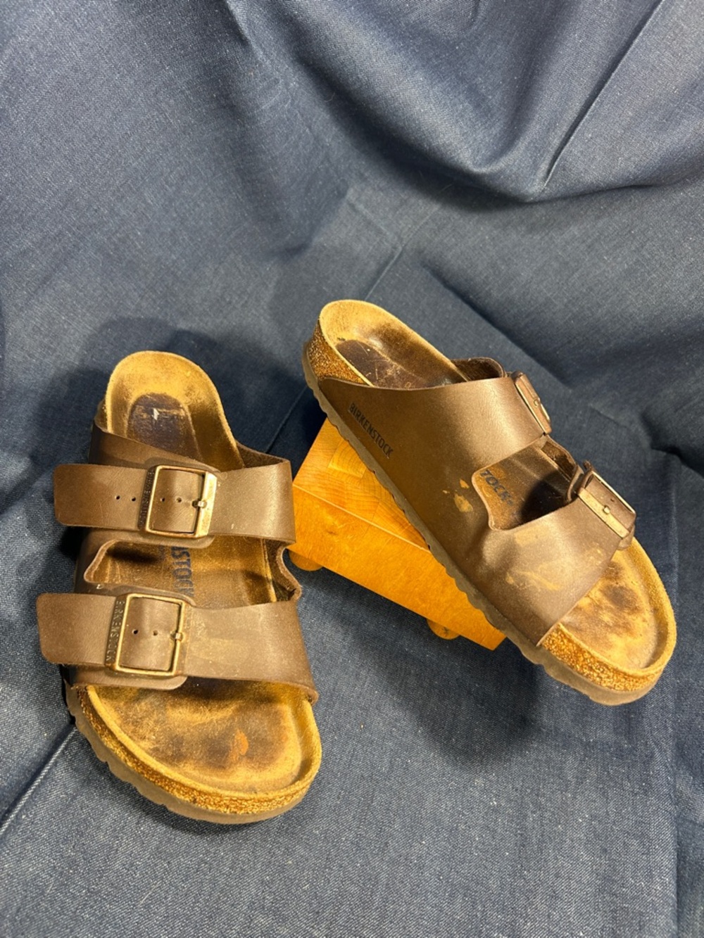 Birkenstock leather sandals made in Germany size 41 L11